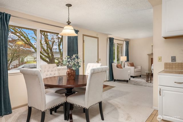 2448 137th Avenue SE, Bellevue, WA 98005