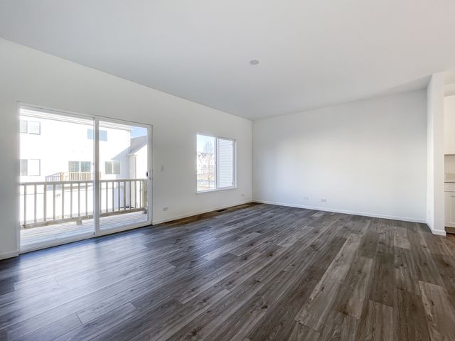 245 Regency Court B, Wauconda, IL 60084