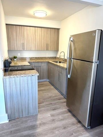 345 85 1, Miami Beach, FL 33141