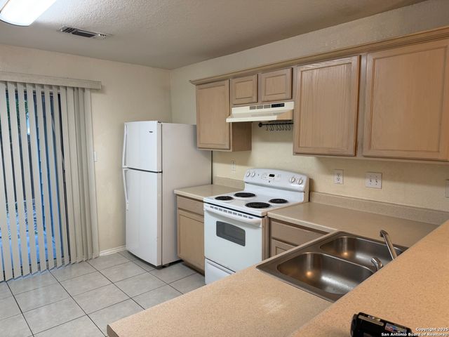 11 Bratton, San Antonio, TX 78245