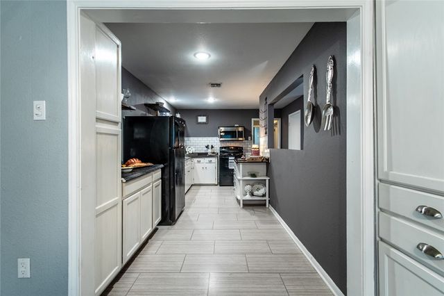 6326 Bernice Dr, Corpus Christi, TX 78412