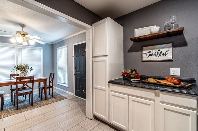 6326 Bernice Dr, Corpus Christi, TX 78412