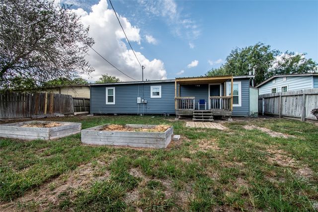 6326 Bernice Dr, Corpus Christi, TX 78412