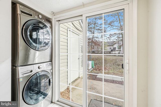 2401 W ROSECROFT VILLAGE CIR, Oxon Hill, MD 20745