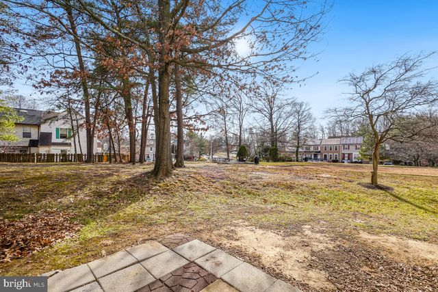 2401 W ROSECROFT VILLAGE CIR, Oxon Hill, MD 20745