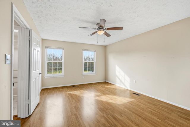 2401 W ROSECROFT VILLAGE CIR, Oxon Hill, MD 20745