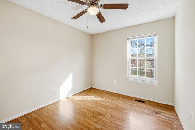 2401 W ROSECROFT VILLAGE CIR, Oxon Hill, MD 20745