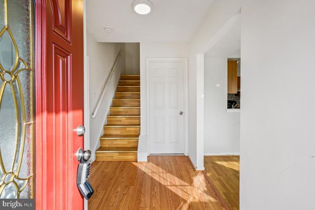 2401 W ROSECROFT VILLAGE CIR, Oxon Hill, MD 20745