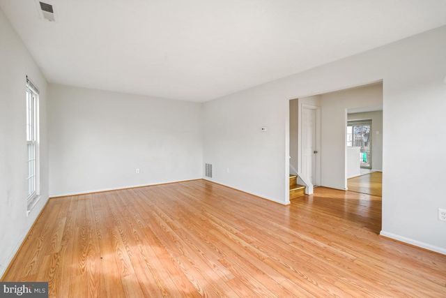 2401 W ROSECROFT VILLAGE CIR, Oxon Hill, MD 20745