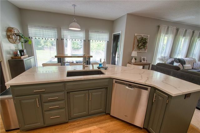 16330 S Chester Street, Olathe, KS 66062