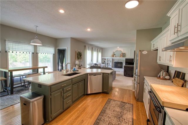 16330 S Chester Street, Olathe, KS 66062