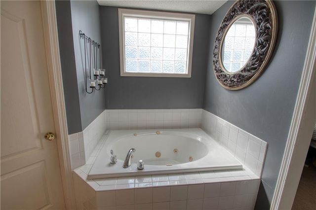 16330 S Chester Street, Olathe, KS 66062