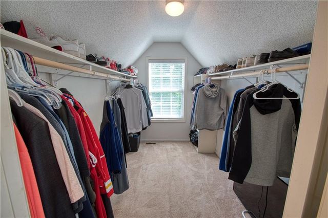 16330 S Chester Street, Olathe, KS 66062