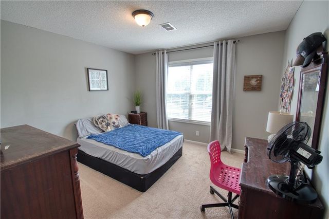 16330 S Chester Street, Olathe, KS 66062