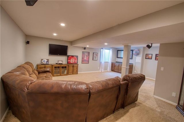 16330 S Chester Street, Olathe, KS 66062