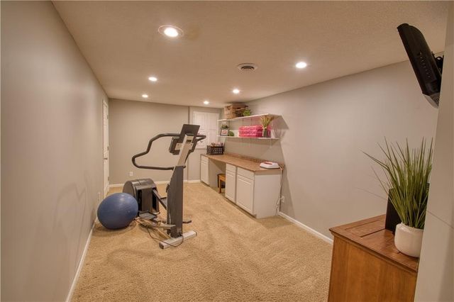 16330 S Chester Street, Olathe, KS 66062