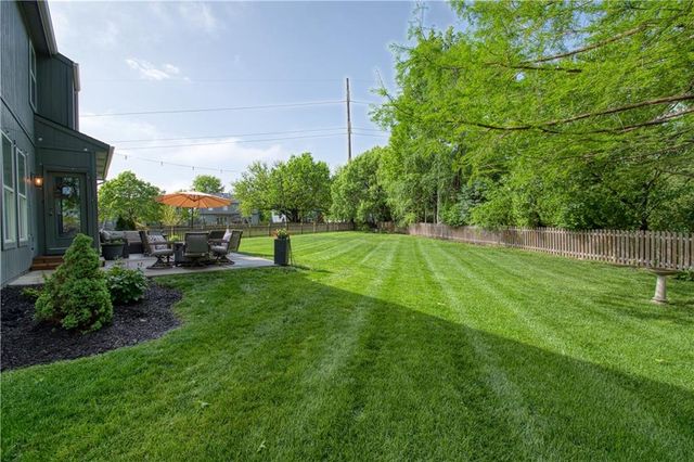 16330 S Chester Street, Olathe, KS 66062