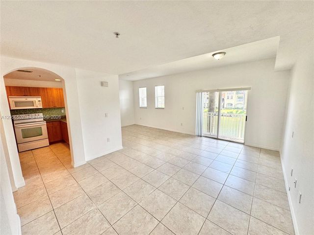 10850 NW 89th Terrace 2105, Doral, FL 33178