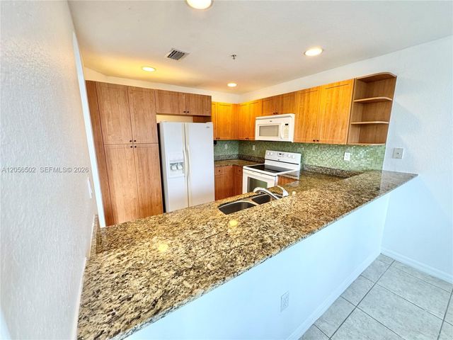 10850 NW 89th Terrace 2105, Doral, FL 33178