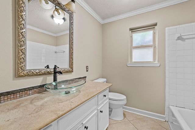 8300 Alvin Lane, Little Rock, AR 72227