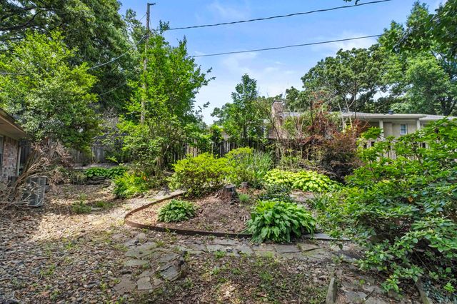 8300 Alvin Lane, Little Rock, AR 72227