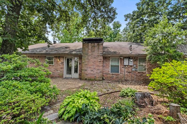 8300 Alvin Lane, Little Rock, AR 72227