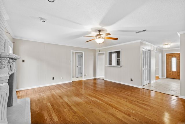 8300 Alvin Lane, Little Rock, AR 72227