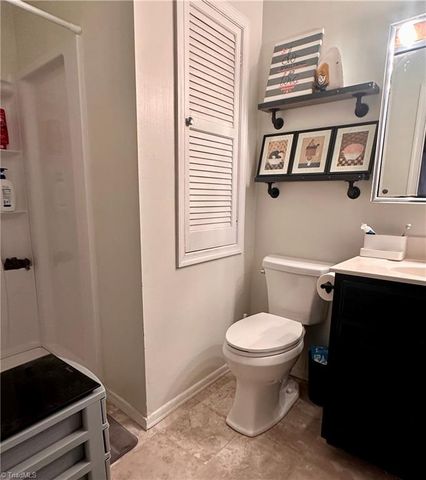 2708 Regents Park Lane, Greensboro, NC 27455