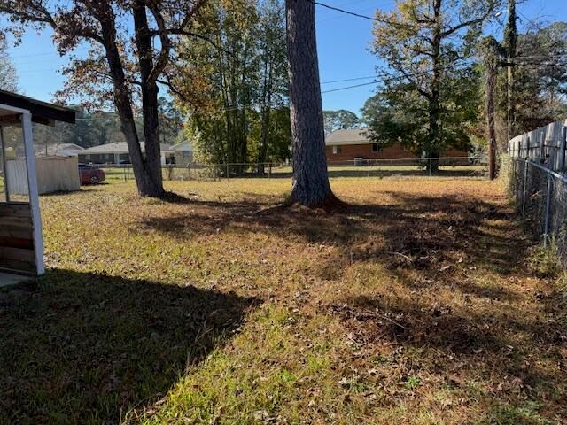 611 Magnolia St, New Llano, LA 71461