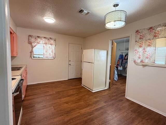 611 Magnolia St, New Llano, LA 71461