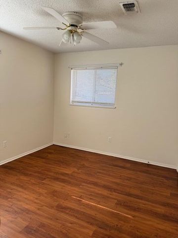 611 Magnolia St, New Llano, LA 71461