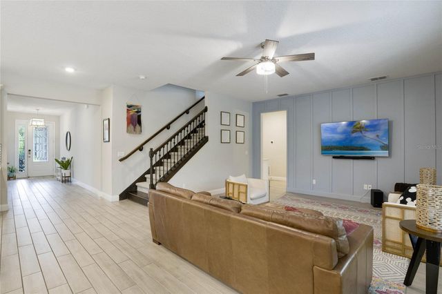 8414 VIVARO ISLE WAY, Windermere, FL 34786