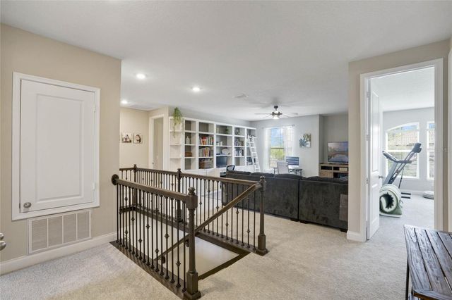 8414 VIVARO ISLE WAY, Windermere, FL 34786