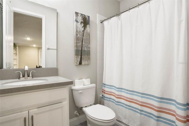 8414 VIVARO ISLE WAY, Windermere, FL 34786