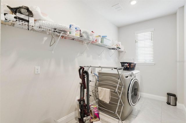 8414 VIVARO ISLE WAY, Windermere, FL 34786