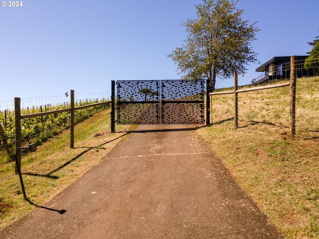 20600 Ne OVERLOOK Dr, Dundee, OR 97115
