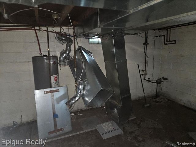 12450 Lansdowne Street, Detroit, MI 48224