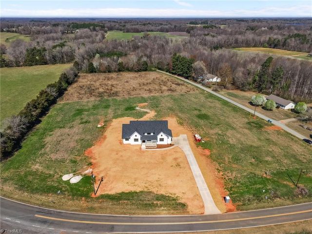 6205 Phillippi Road, Julian, NC 27233