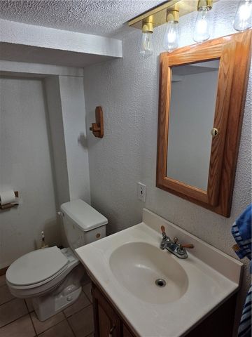 710 5th St, Charleroi Boro, PA 15022