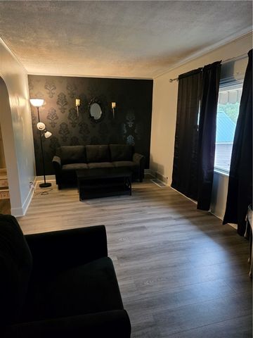 710 5th St, Charleroi Boro, PA 15022