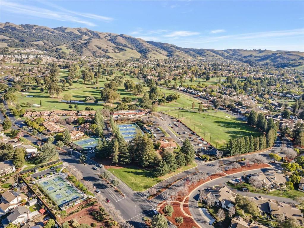 Image 42 of property listing at 4012 Clubhouse Court, San Jose, CA 95135