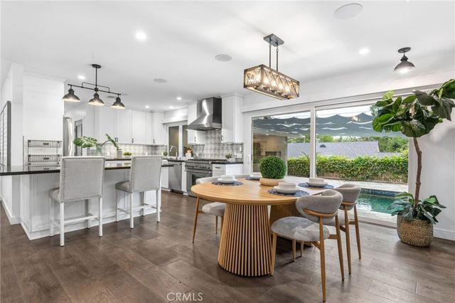 5031 El Adobe Lane, La Crescenta, CA 91214