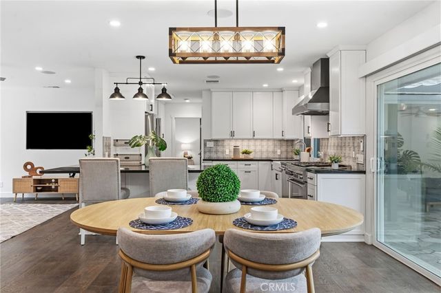 5031 El Adobe Lane, La Crescenta, CA 91214