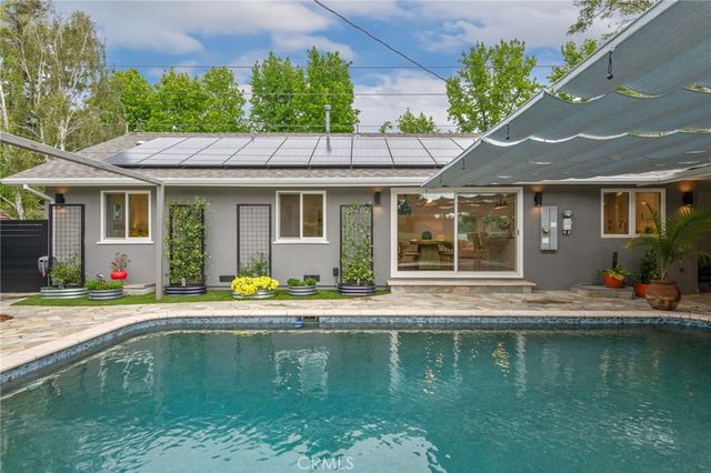 5031 El Adobe Lane, La Crescenta, CA 91214