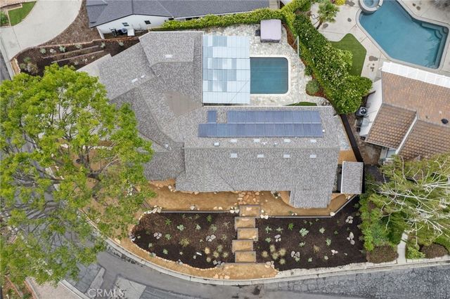 5031 El Adobe Lane, La Crescenta, CA 91214