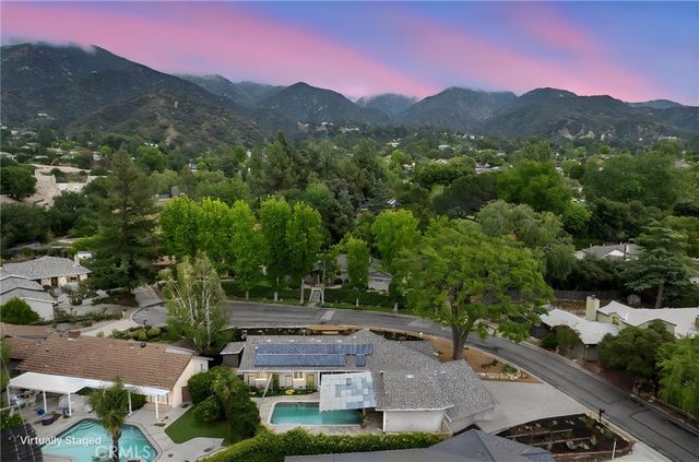 5031 El Adobe Lane, La Crescenta, CA 91214