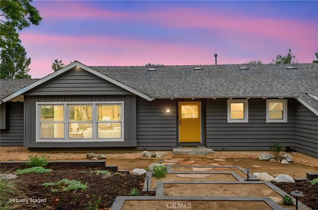 5031 El Adobe Lane, La Crescenta, CA 91214