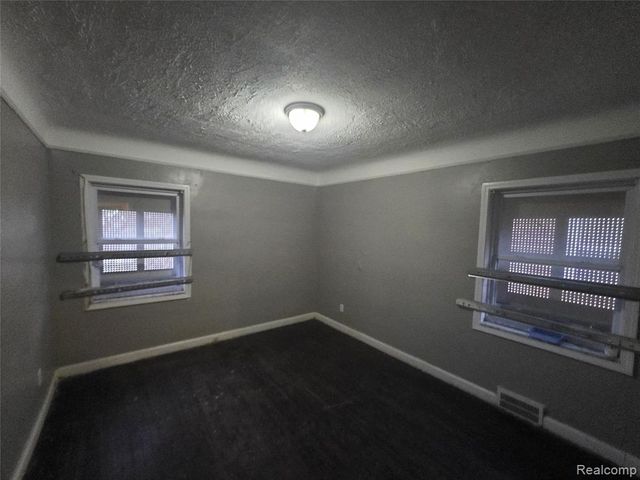 9660 Abington Avenue, Detroit, MI 48227