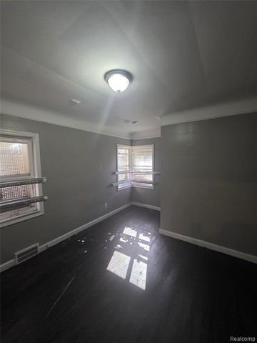 9660 Abington Avenue, Detroit, MI 48227