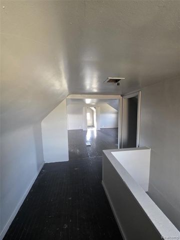 9660 Abington Avenue, Detroit, MI 48227